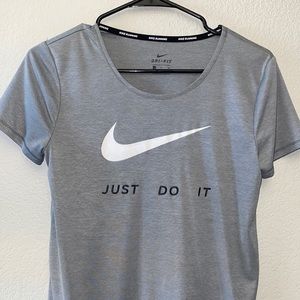 Nike tee
